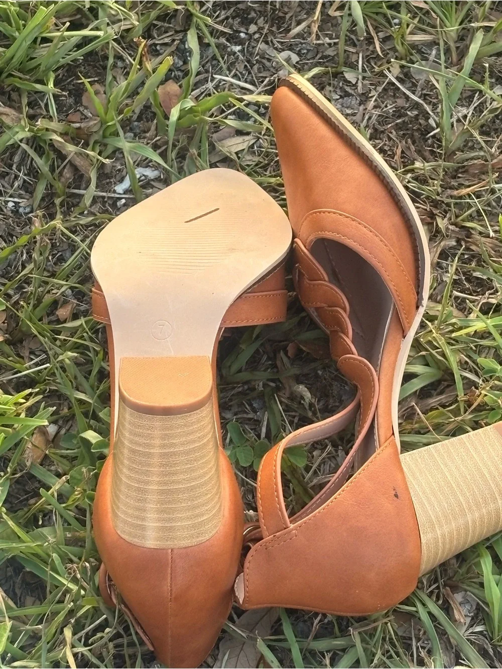 Coutgo Braided Strap Pointed Slingback Heels in Tan size 7 Excellent condition